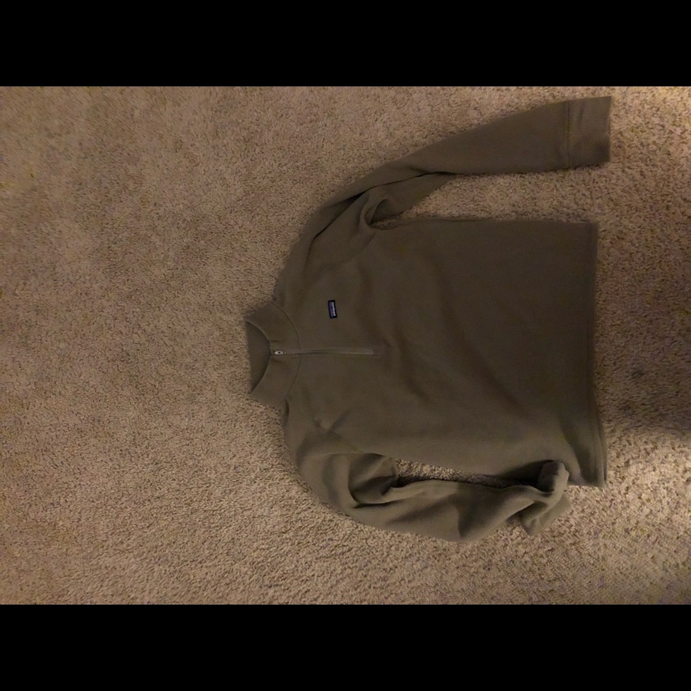 Boys Patagonia quarter zip fleece